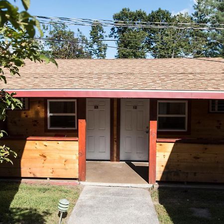 King Hendrick Motel And Suites Lake George Exterior photo