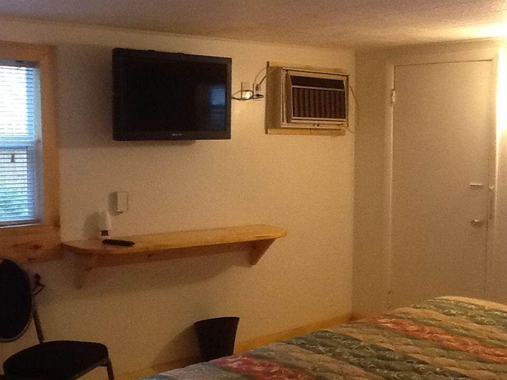 King Hendrick Motel And Suites Lake George Exterior photo